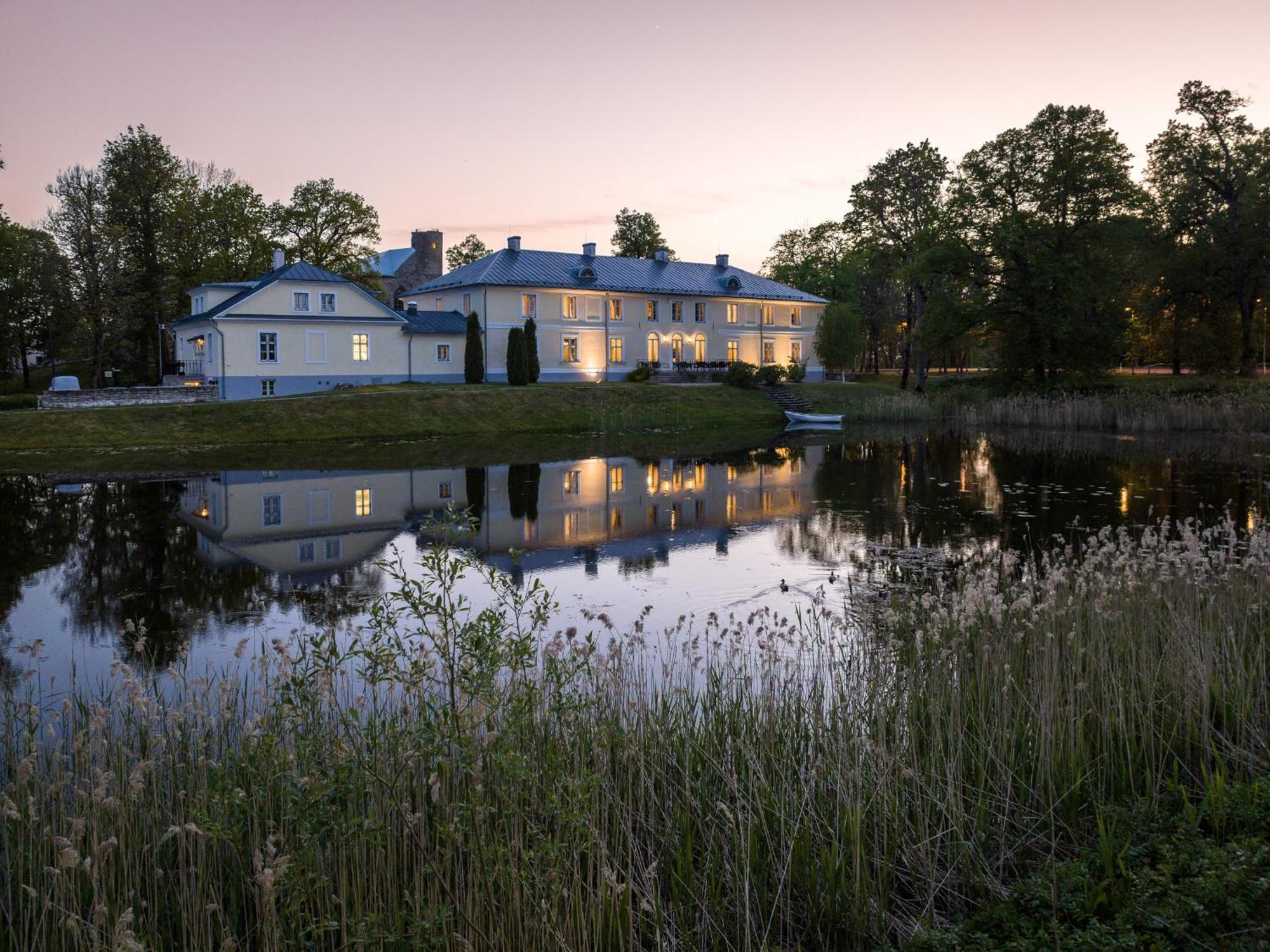 Padise Manor Grand Estate & Spa - Exclusive Event Venue (Adults Only) ภายนอก รูปภาพ