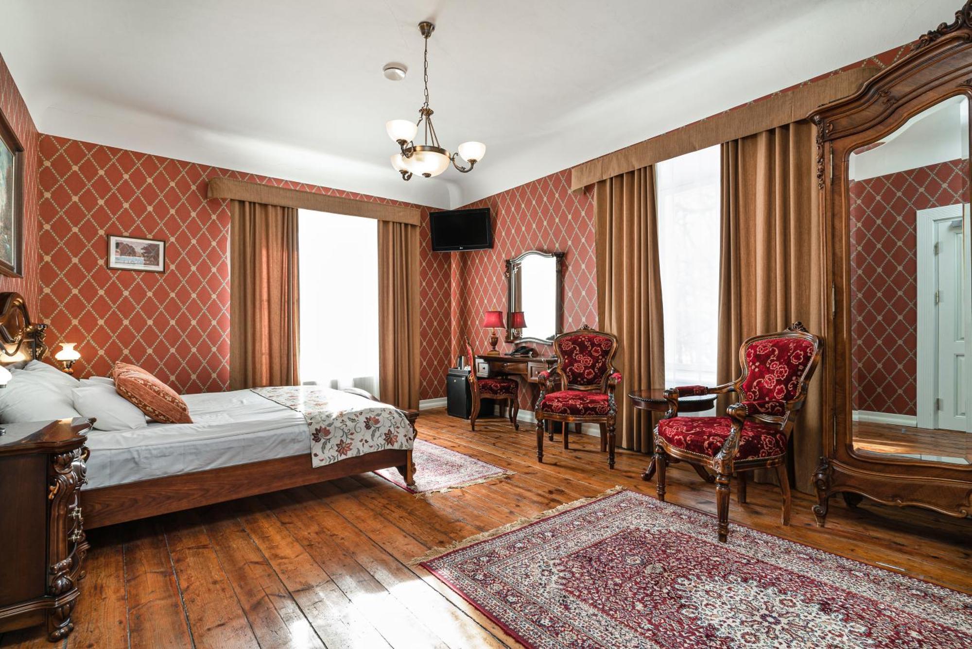 Padise Manor Grand Estate & Spa - Exclusive Event Venue (Adults Only) ภายนอก รูปภาพ
